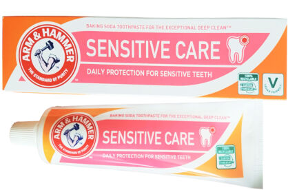 Arm & Hammer Toothpaste For Daily Protection Against Tooth Sensitivity with Baking Soda 125g